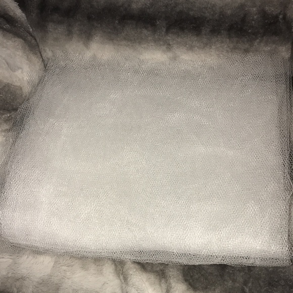 White Red and Green Net Mesh fabric Netting Bundle 💕 - Picture 3 of 10